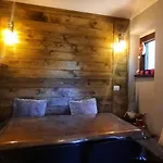 House Marmotta Apartamento *